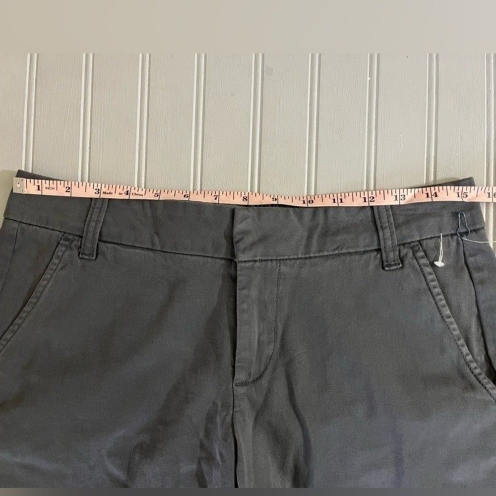 Caslon Flat Front Bermuda Chino Shorts Womens 4 Dark Gray Preppy Stretch NWOT - Picture 11 of 13